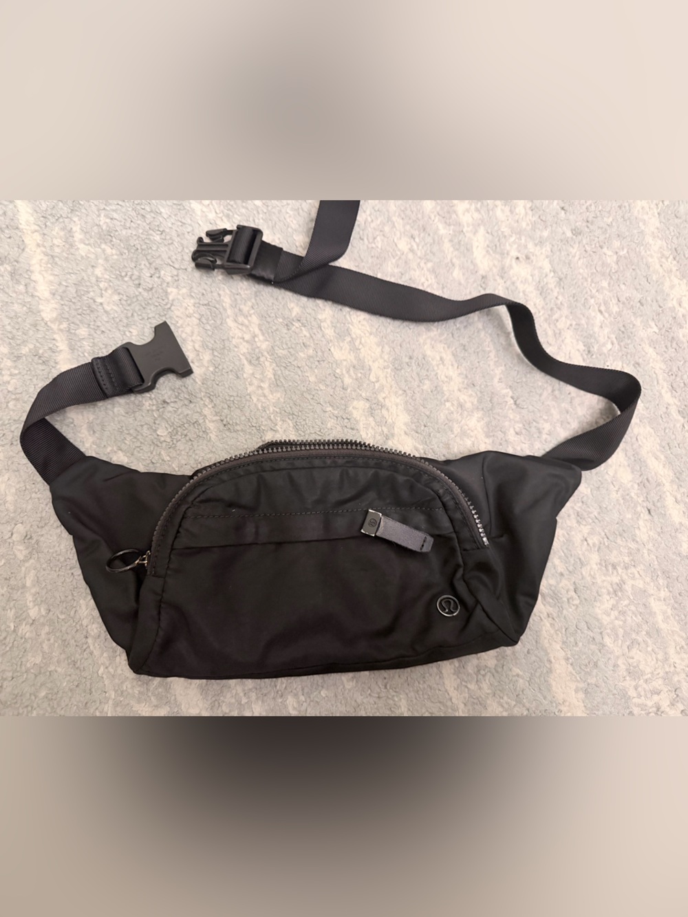lululemon athletica Black Men's Belt Bag - Minimal Waist Pack